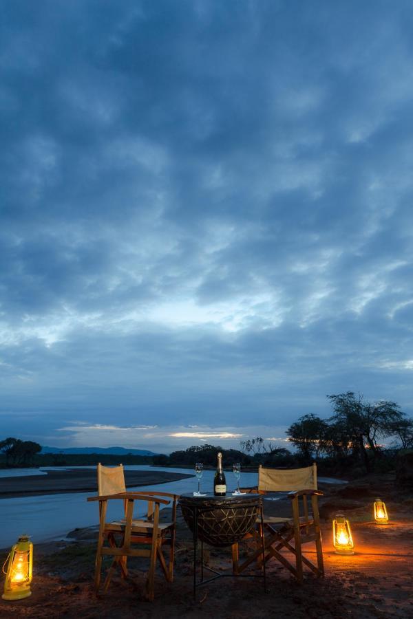 Elephant Bedroom Camp - Samburu Archers Post Екстер'єр фото