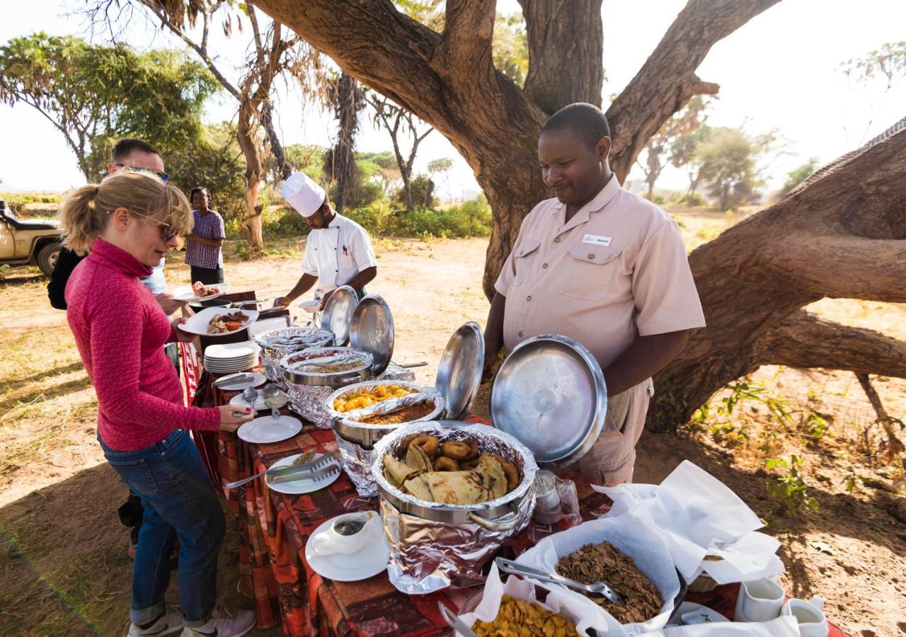 Elephant Bedroom Camp - Samburu Archers Post Екстер'єр фото