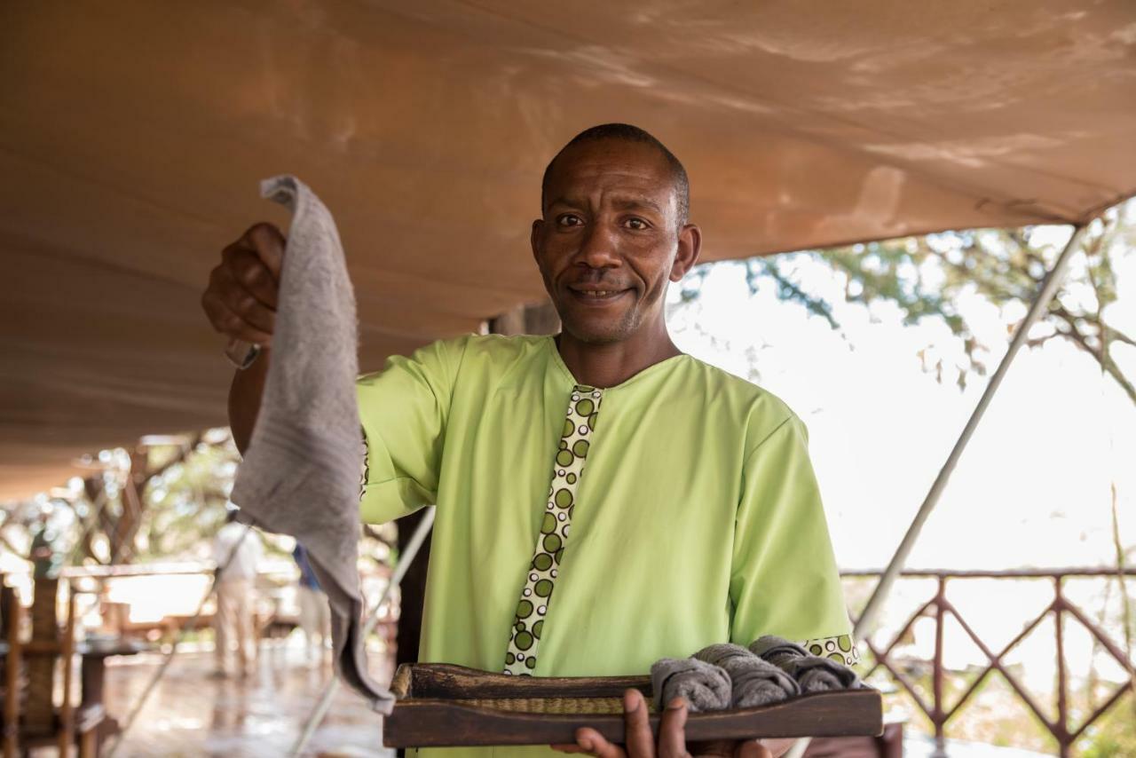 Elephant Bedroom Camp - Samburu Archers Post Екстер'єр фото